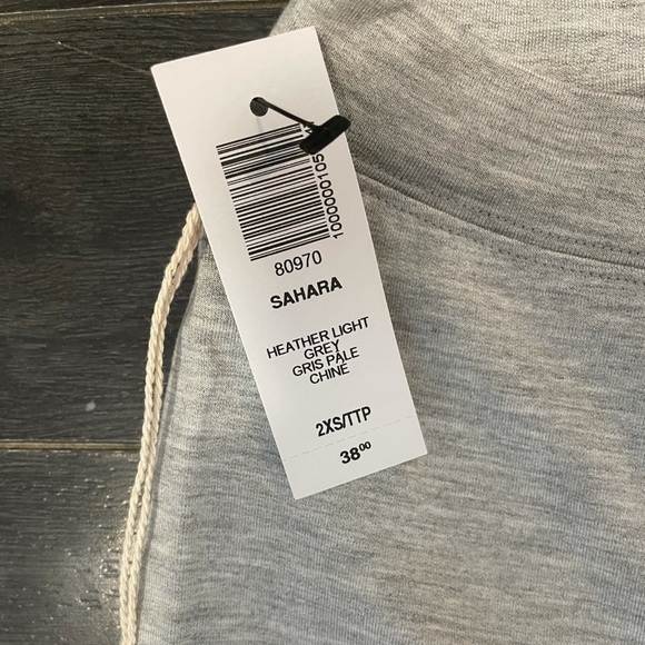 BWT Wilfred Free Casper Tank and Sahara Shorts Set - Picture 7 of 8